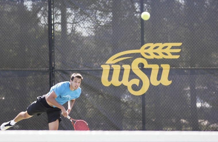 Mens+Fall+tennis+team+set+up+practice+to+prepare+for+the+upcoming+in+state+and+out+of+state+games+to+represent+WSU.%0A
