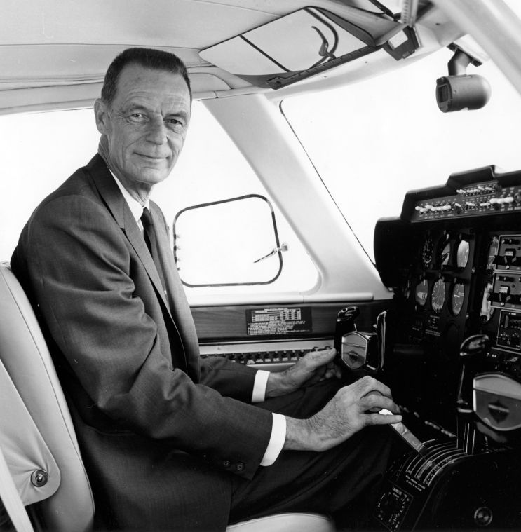 Alumnus to be enshrined in the National Aviation Hall of Fame