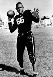 Wichita State football great Linwood Sexton dies at age 90