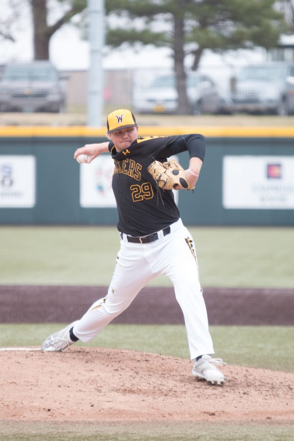 Freshman Tommy Barnhouse winds up a pitch during the game against Valparaiso Saturday afternoon. 
