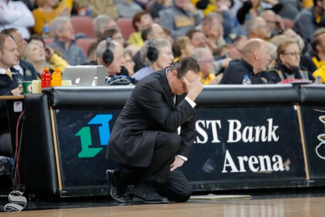 Stevenson, McDuffie continue to struggle late in games and away from home