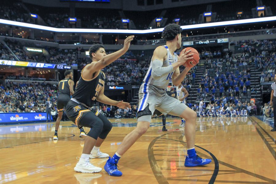 Wichita+State+freshman+Isaiah+Poor-Boy+Chandler+defends+against+Memphis+junior+Isaiah+Maurice+during+their+game+in+Memphis%2C+Tenn.+on+Jan.+4%2C+2019.+%28Photo+by+Jerald+Holiday%2FThe+Daily+Helmsman%29