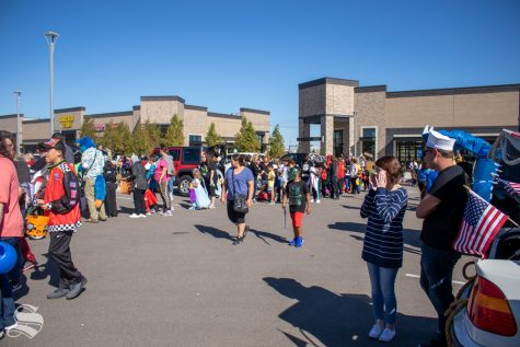The line grows as attendees arrive for the Trunk or Treat event on Saturday, Oct. 19 in Braeburn Square.