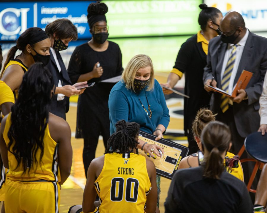 Head+coach+Keitha+Adams+talks+to+players+during+a+timeout+during+the+game+against+Alcorn+State+on+Nov.+3%2C+2020+at+Koch+Area.