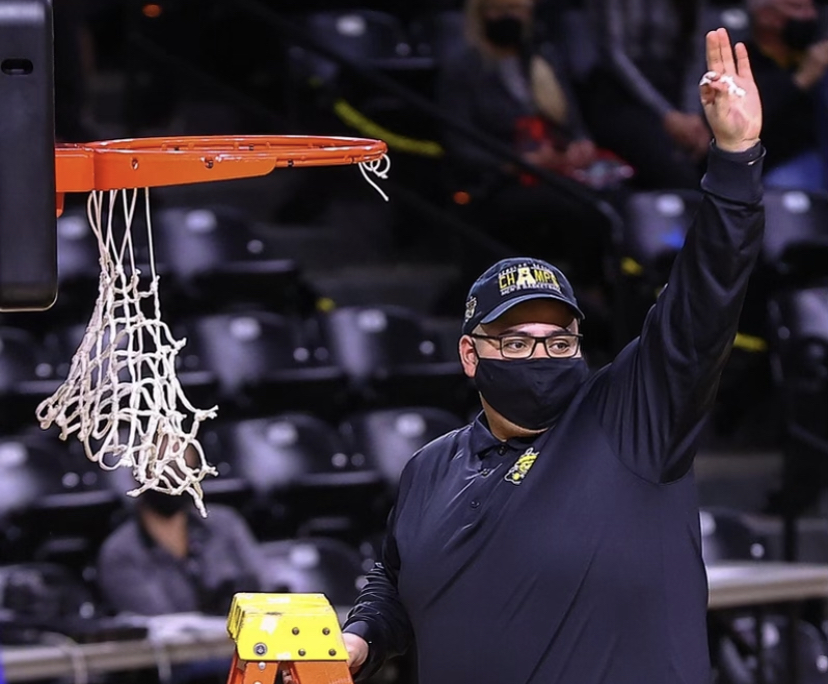 WSU Men’s Basketball Head Manager plays a crucial behind the scenes role to the Shockers’ success 