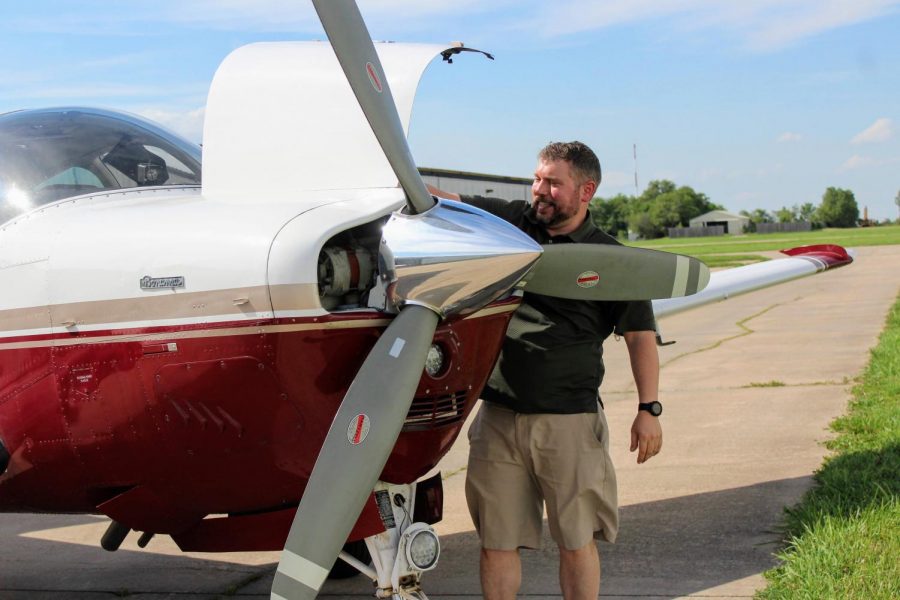 WSU+alumnus+John+Goerzen+took+his+first+volunteering+job+in+March+as+a+pilot+with+Angel+Flight+%E2%80%93+an+organization+that+provides+free+medical+transportation%2C+for+people+that+need+non-emergency+transport+to+medical+appointments.%C2%A0