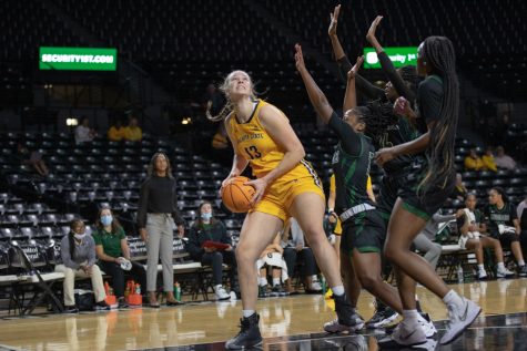Women’s basketball showcases strong offensive performance in the season opener