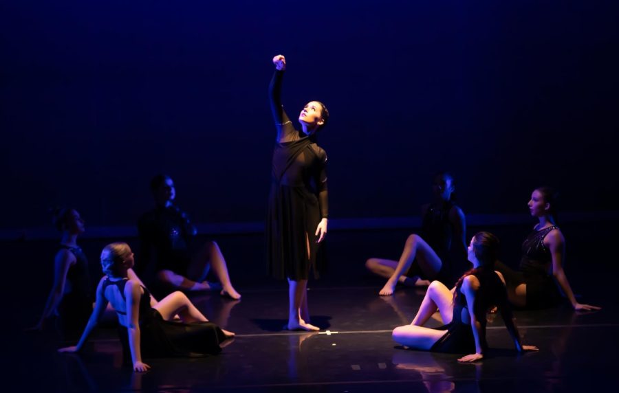 Sophomore Piper Patterson dances at Spring 2022 concert by Wichita State Dance Department.