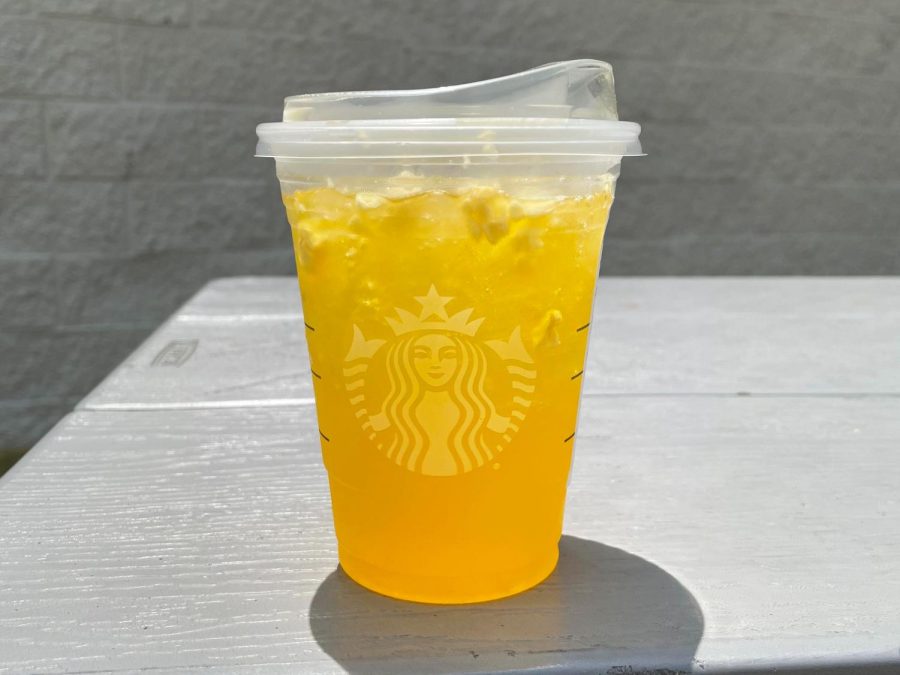 The+Pineapple+Passionfruit+Refresher+