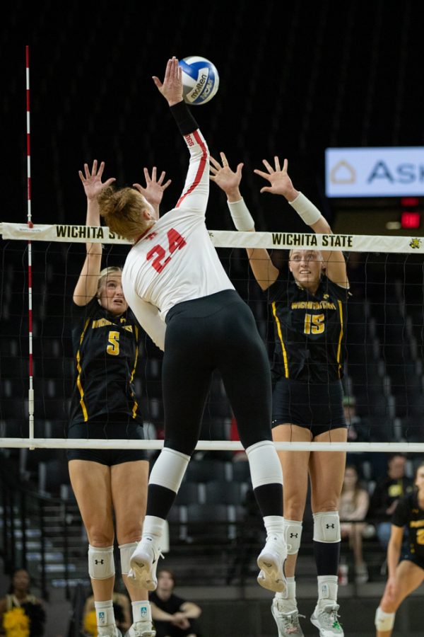 Morgan+Stout+and+Kayce+Litzau+block+a+spiked+ball+on+Nov.+13+in+Charles+Koch+Arena.+The+Shockers+fell+to+Houston+in+three+sets.
