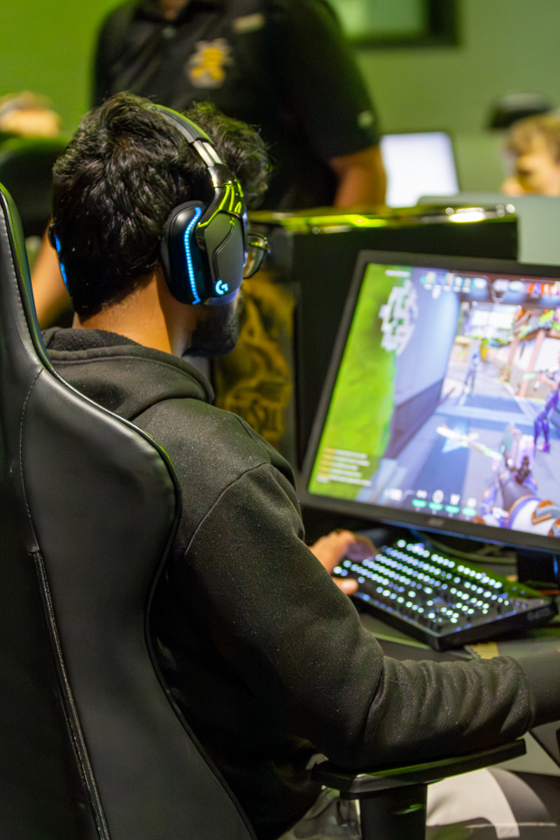 On Aug. 23, Campus Recreation hosted the Esports Hub Open House in the Heskett Center. Attendees had the option to play single player games at a computer, or join the group around the big screens.