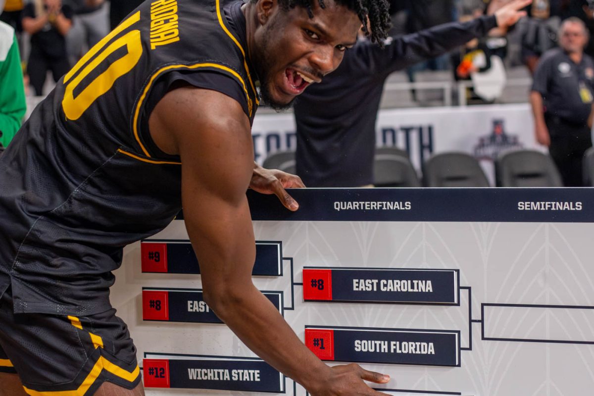 Dalen Ridgnal adds Wichita States label to the quarterfinals bracket following their win against Memphis. Ridgnal scored eight points throughout the game.