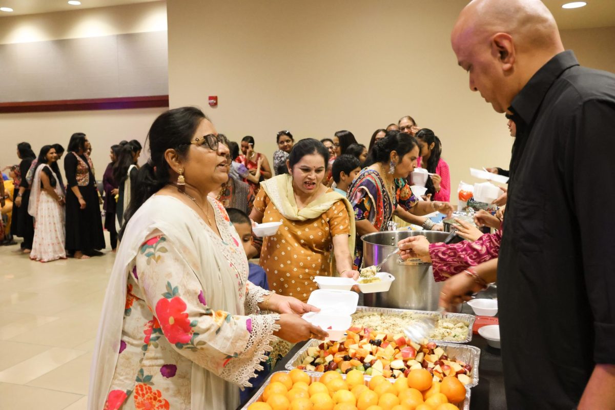 During the Dandiya Night celebration, the Association of Hindu Students in America (AHINSA) also provided attendees with traditional Indian cuisine. 