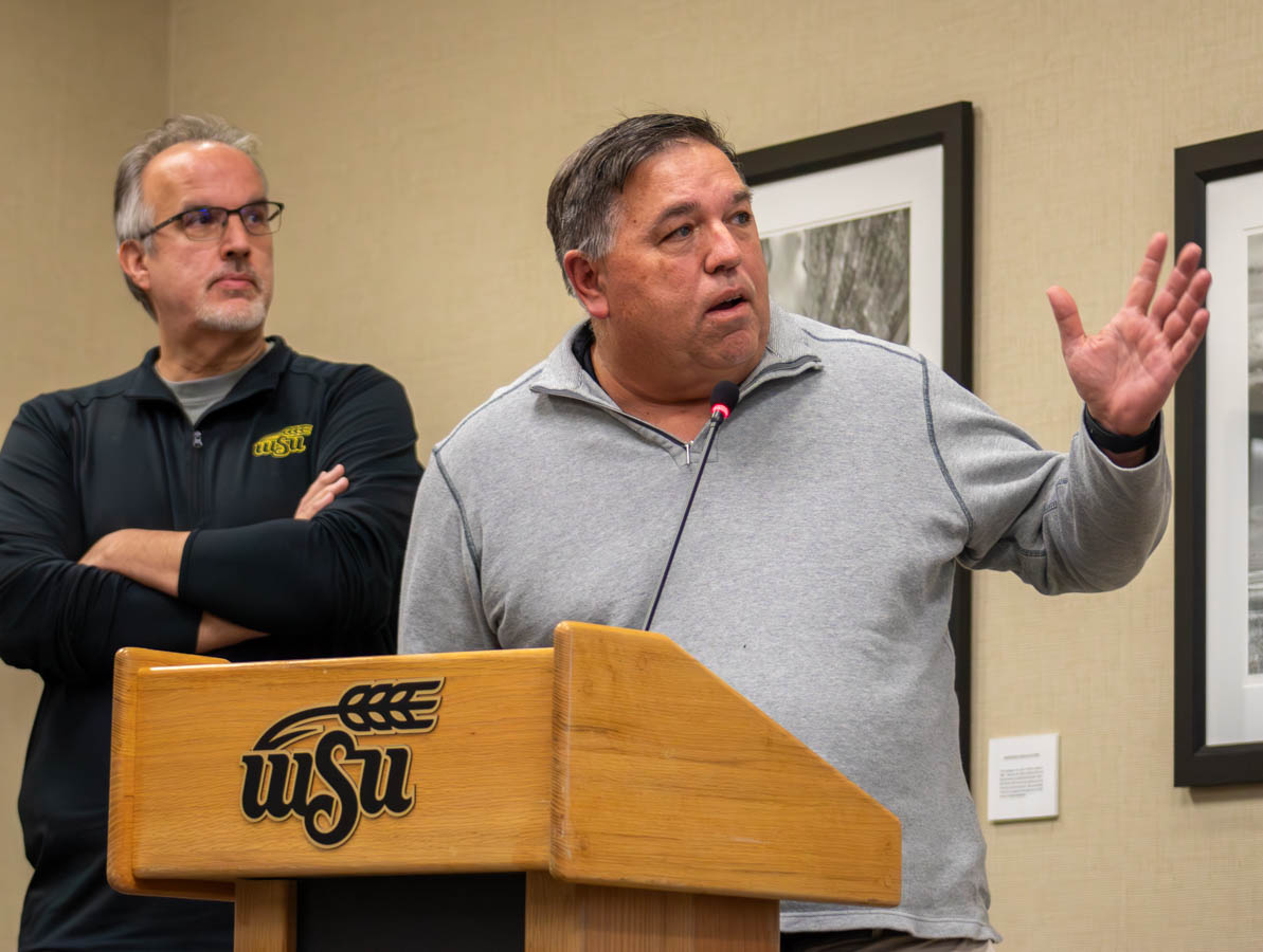 Scott Jensen and John Lee give a brief presentation on the condition of Heskett Center equipment at Wednesday's Student Senate meeting. Jensen is the Assistant Vice President of Student Affairs Operations and Lee is the Director of Campus Activities and Recreation.